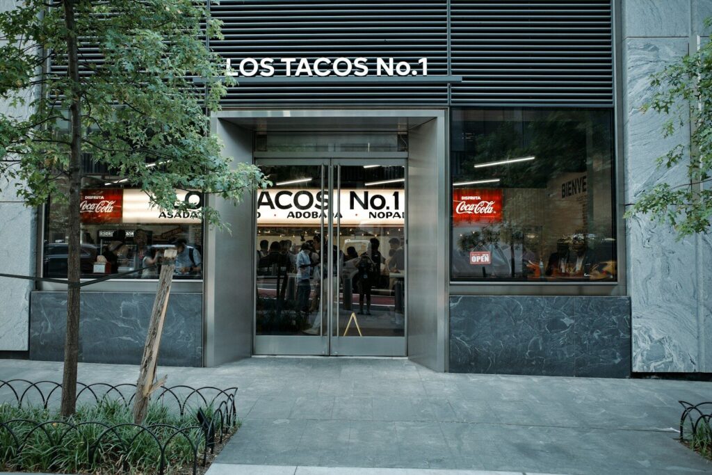 Los tacos no. 1 restaurant front entrance.
